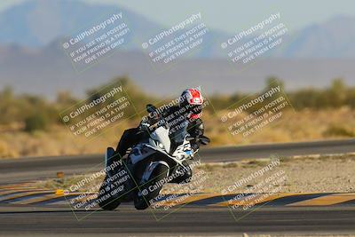 media/Dec-09-2023-SoCal Trackdays (Sat) [[76a8ac2686]]/Turn 15 Set 1 (230pm)/